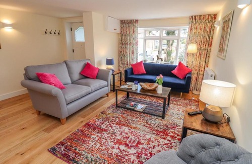 Clifford Chambers House | Holly Cottage