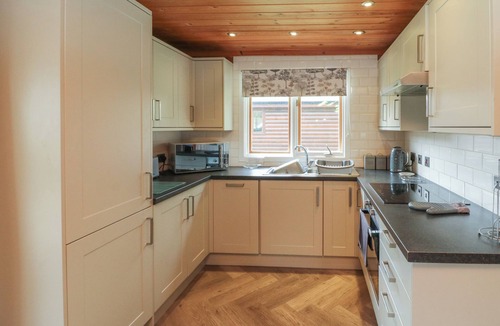 Winkleigh Cottage | Holly