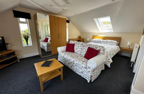 Shirrell Heath Apartment | Holly Hill Apartments