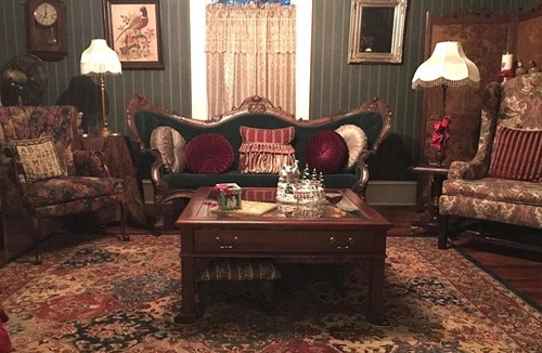 Hamilton Bed & Breakfast | Holly House of Hamilton