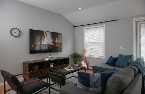 Ashland House | Holly Lodge - Ski Windham Hunter Catskills