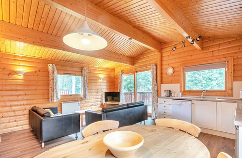 Kenwick Cottage | Holly Lodge - UK37185