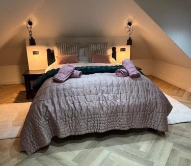 Stedham Apartment | Holly studio