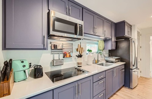 Holly Apartment | Holly Studio w Private Hot Tub