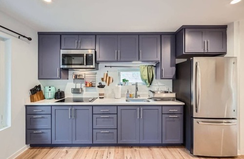 Holly Apartment | Holly Studio w Private Hot Tub
