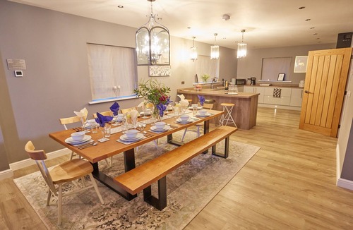 Dunholme House | Holly Tree Barn, Ashlin Farm Barns