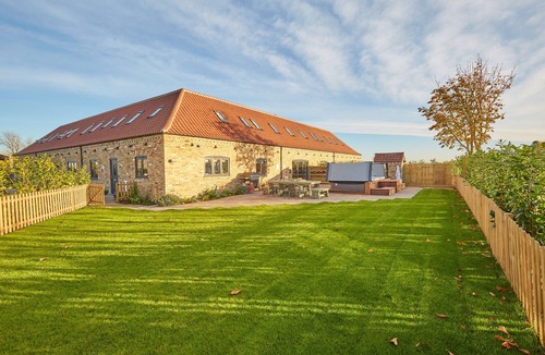 Dunholme House | Holly Tree Barn, Ashlin Farm Barns