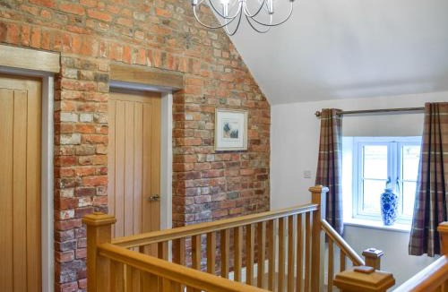 Middlewich House | Holly Tree Barn - Uk49607