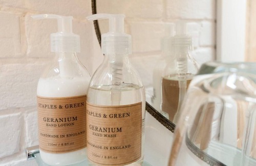 Cowes Bed & Breakfast | Holly Tree House