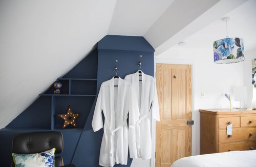 Cowes Bed & Breakfast | Holly Tree House