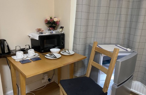 Oxford House | Hollybush Guest House