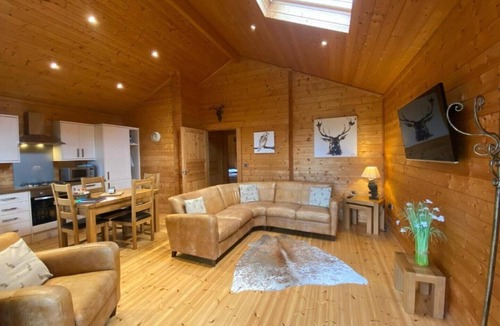 Leigh upon Mendip Cabin | Hollybush Lodges
