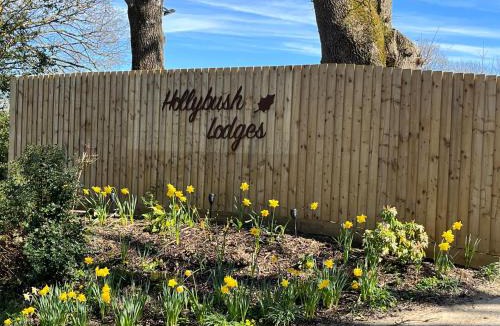 Leigh upon Mendip House | Hollybush Lodges