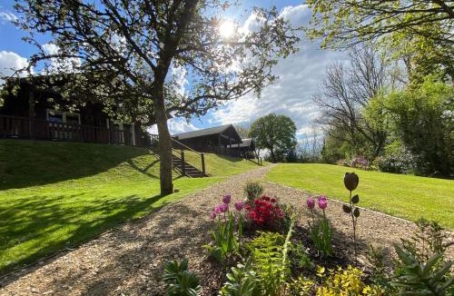 Leigh upon Mendip House | Hollybush Lodges
