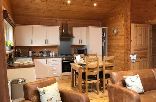 Leigh upon Mendip Cabin | Hollybush Lodges