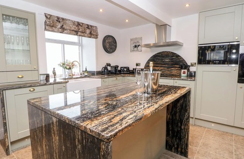 Leek Cottage | Hollydale