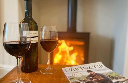 Tavistock House | Hollyhock