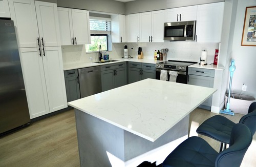 Driftwood House | Hollywood 3801