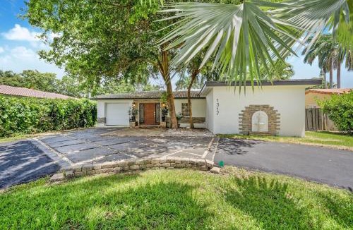 South Lake Villa | Hollywood Beach Exquisite 4-bed 3-bath Villa