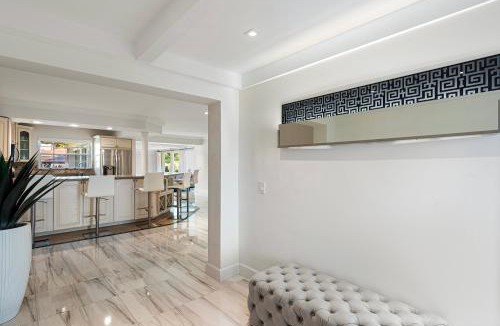 South Lake Villa | Hollywood Beach Exquisite 4-bed 3-bath Villa