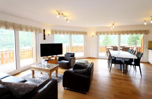 Saas-Fee Apartment | Hollywood