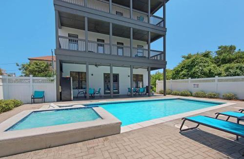 Frangista Beach House | Hollywood & Divine