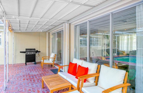 South Lake House | Hollywood Hideaway