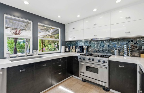 Hollywood Hills West House | Hollywood Hills 4BR | City Views by Colby & Conrad