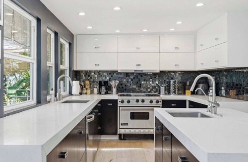 Hollywood Hills West House | Hollywood Hills 4BR | City Views by Colby & Conrad
