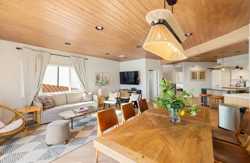 Hollywood Heights House | Hollywood Hills Getaway 15% Off Flash Sale