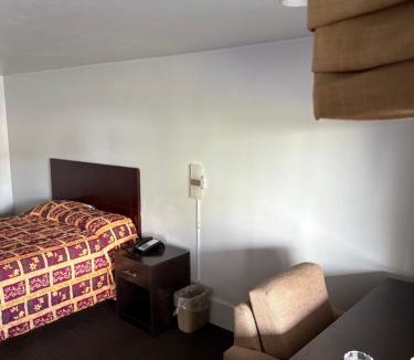 Middletown Hotel | Hollywood Motel