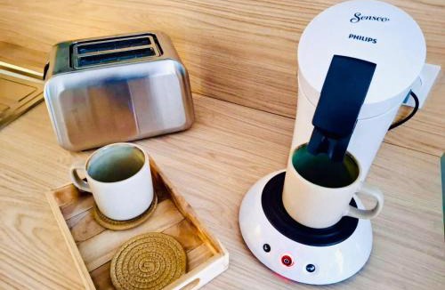 Neuf-Mesnil Apartment | Hollywood - Suite dans résidence avec piscine