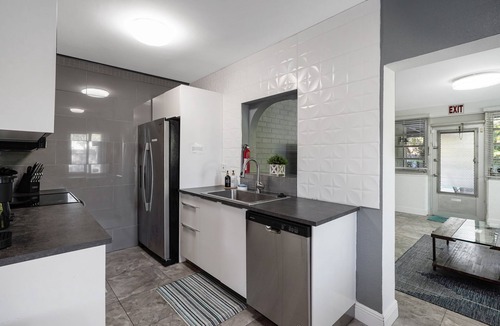 Hollywood Cottage | Hollywood Tropical Retreat