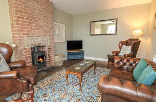 Great Longstone House | Holmefield
