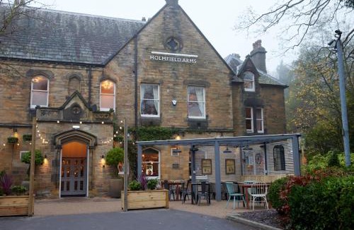 Wakefield Hotel | Holmfield Arms by Greene King Inns