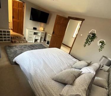 Grendon Apartment | Holmleigh Annexe