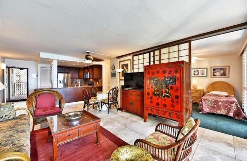 Kahana Apartment | Hololani Resort