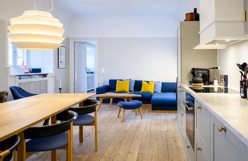 Copenhagen City Centre Apartment | Holsteins Palace Luxury Apartment
