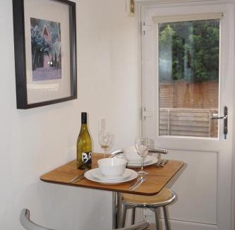 Little Stoke Apartment | Holt Apartment