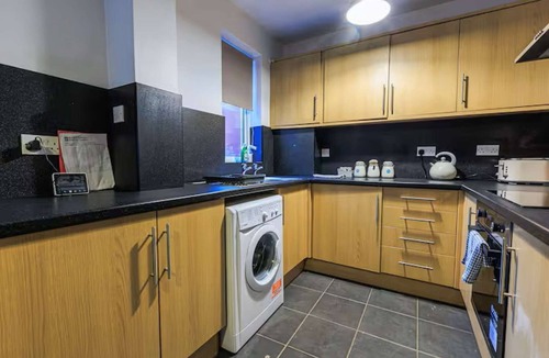 Hartlepool House | Holt House Spacious House in Hartlepool