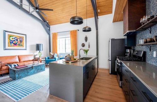 Reynoldstown Apartment | Holy Grail