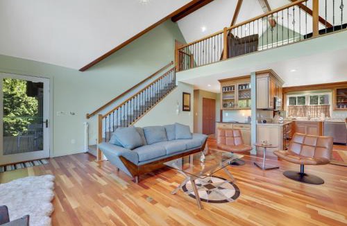 East Jordan House | Holy Island Getaway