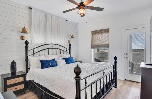 Leeward Sands House | Holy Moly