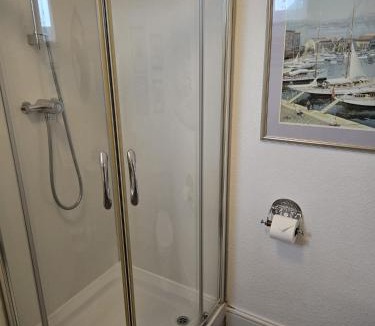 Loughborough Bed & Breakfast | Holywell House