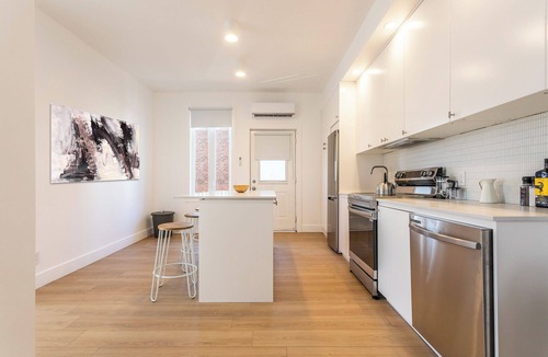 Hochelaga Apartment | HOMA-Comfort&Style-2BR-Spacious-Natural Light-FeelHome-A/C-SelfCheckIn-Metro