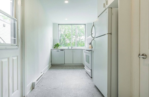 Maisonneuve Apartment | HOMA-Comfort&Style-Loft-Spacious-Natural Light-FeelHome-A/C-SelfCheckIn-Metro