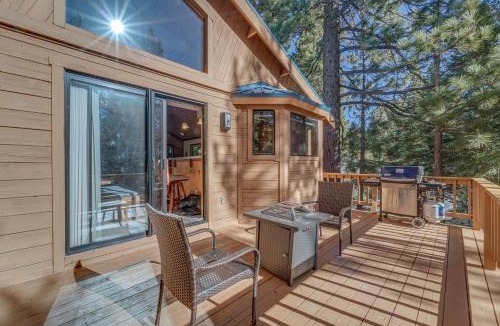 Truckee House | Home 1 Mi to Downhill Ski Resort: Bring Your Pets!