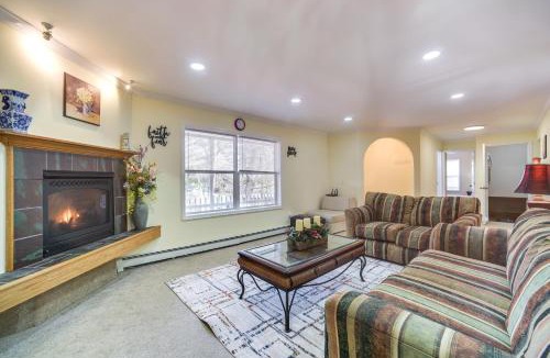 Lake Luzerne-Hadley House | Home 1 Mi to Wayside Beach, Near Belmont Stakes!