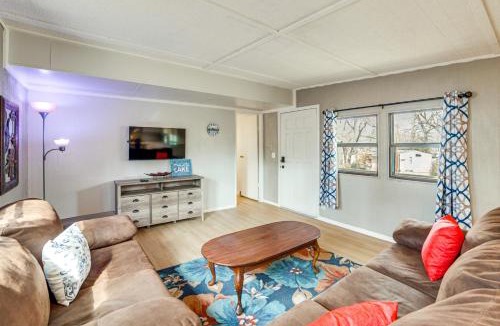 Log Cabin House | Home 2 Mi to Cedar Creek Lake: Bring Your Pets!