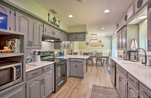 McKinney House | Home 4 Mi to Dtwn McKinney! Game Room & Fireplace